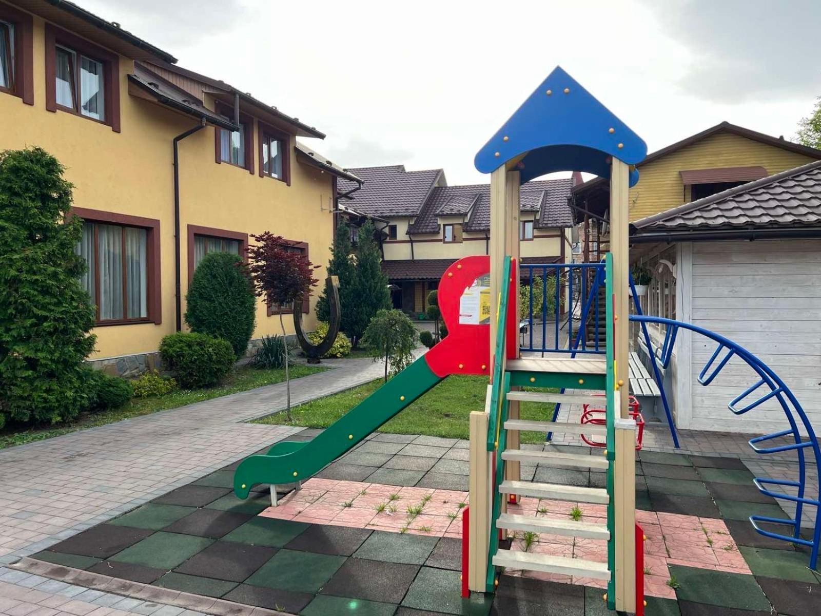 Sadyba Magnat Hotel Deliatyn Exterior photo
